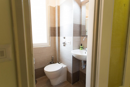 Cool double bedroom near Politecnico di Milano