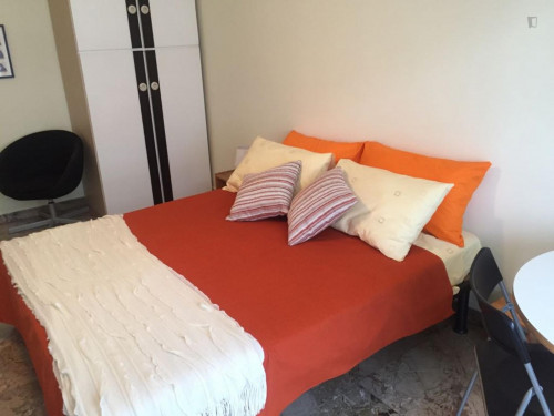 Cool double bedroom near Politecnico di Milano - Gallery - 25