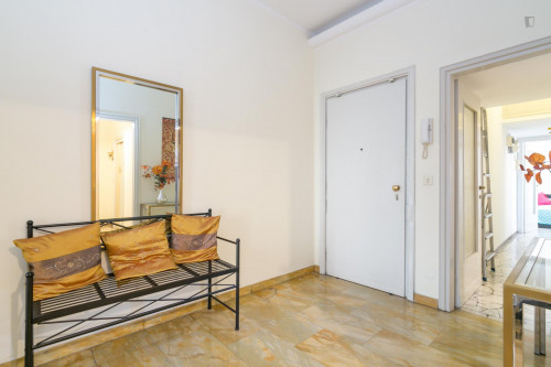 Bright double bedroom close to Politecnico di Milano - Gallery - 19