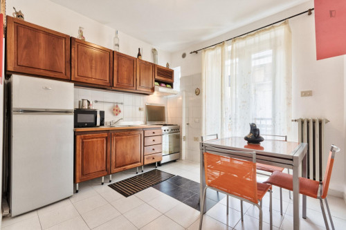 2-bedroom apartment near the Spezia metro - Gallery - 8