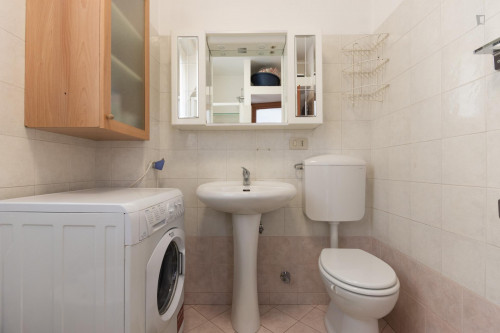 2-bedroom apartment near the Spezia metro - Gallery - 10