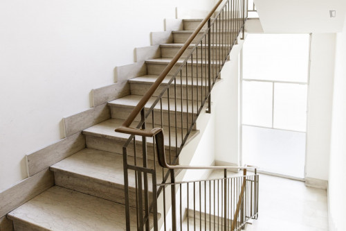 Single bedroom in a 3-bedroom flat in Novoli