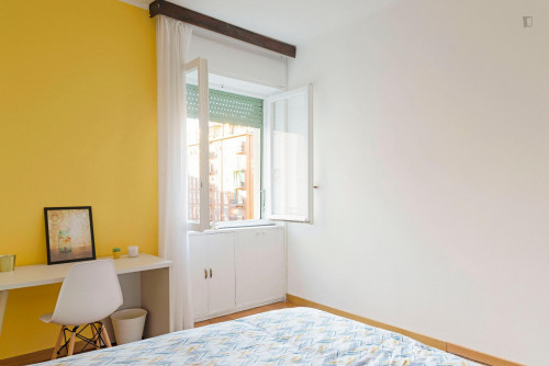 Lovely single bedroom close to IULM University, room 1 - Gallery - 4