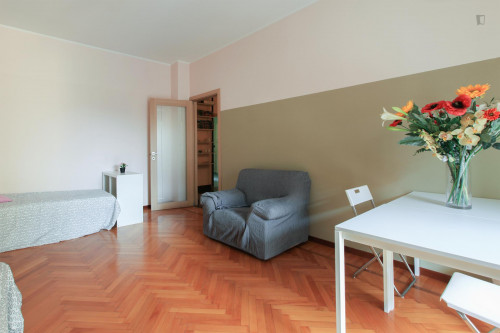 Great looking twin bedroom close to ESE Milano - Gallery - 4