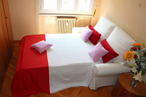 Great looking twin bedroom close to ESE Milano - Gallery - 14