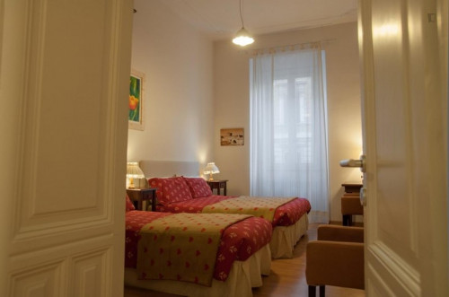 Humble 2-bedroom apartment in Municipio I - Gallery - 9