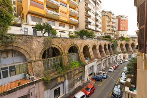 Modern 3-bedroom apartment located in Trastevere
