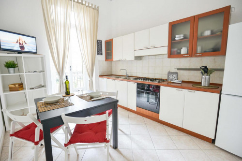 Bright double bedroom in Turin - Gallery - 6