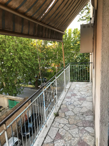 Double bedroom, with balcony, in 3-bedroom apartment