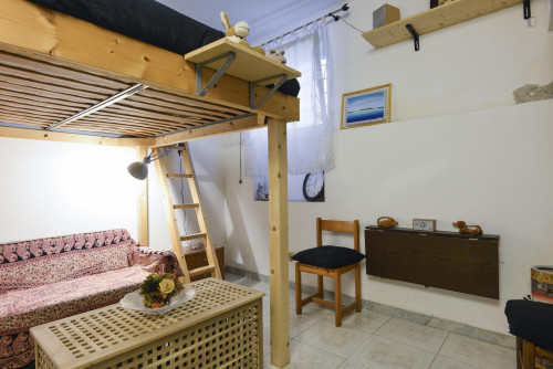 Cosy double bedroom in the San Lorenzo neighbourhood  - Gallery -  1