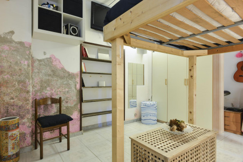 Cosy double bedroom in the San Lorenzo neighbourhood  - Gallery -  2