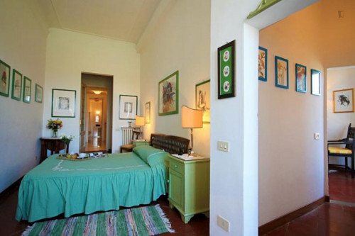 Charismatic 1-bedroom flat in San Frediano - Gallery - 16