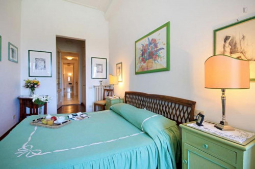 Charismatic 1-bedroom flat in San Frediano - Gallery - 17
