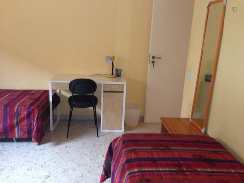 Cool twin bedroom close to La Sapienza university  - Gallery -  2