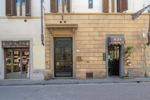 Pleasant two-bedroom apartment next to the university - Gallery - 9