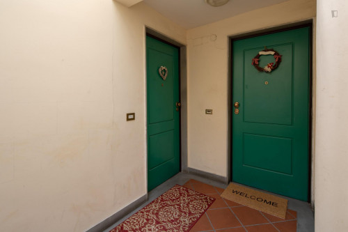 Pleasant two-bedroom apartment next to the university - Gallery - 11