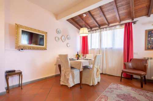 Pleasant two-bedroom apartment next to the university - Gallery - 8