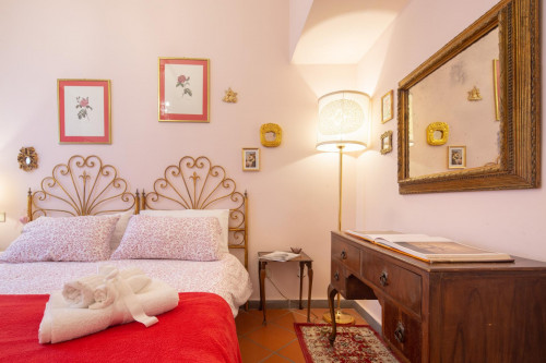 Pleasant two-bedroom apartment next to the university - Gallery - 23