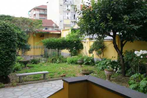 Single bedroom plenty of light in Turin - Gallery - 12