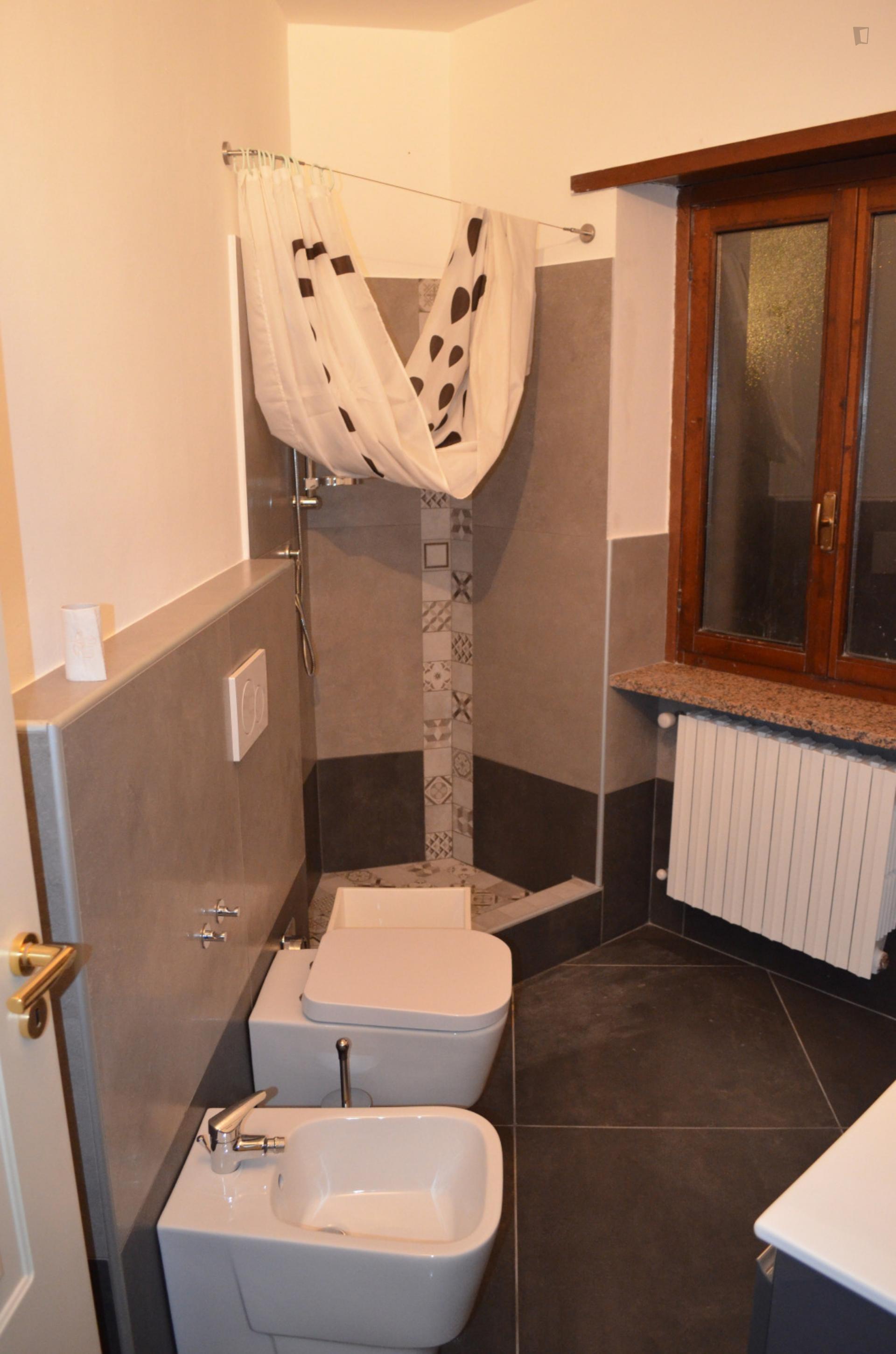 Spacious 2-bedroom apartment close to Porta Palatina