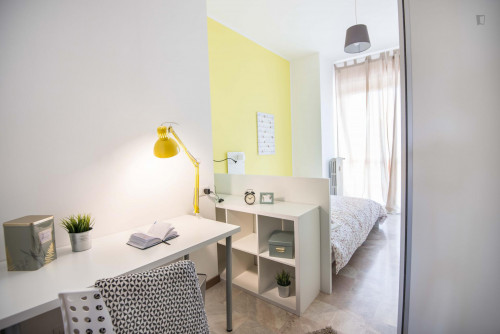 Stunning double bedroom in Turin - Gallery - 17