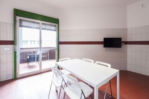 Colourful double bedroom in proximity of Università degli Studi di Firenze - Gallery - 18
