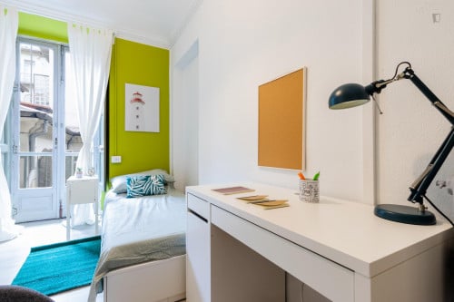 Comfortable Double Bedroom Next To The Porta Nuova Train Station - 2