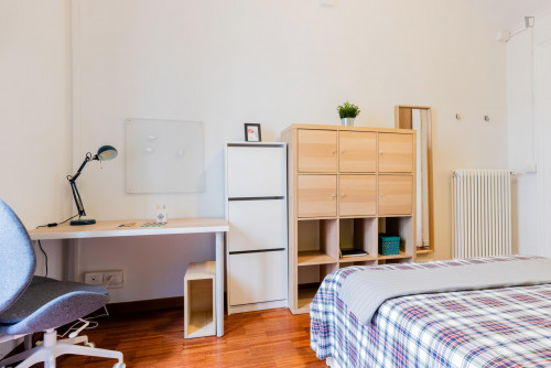 Stunning double bedroom in Turin
