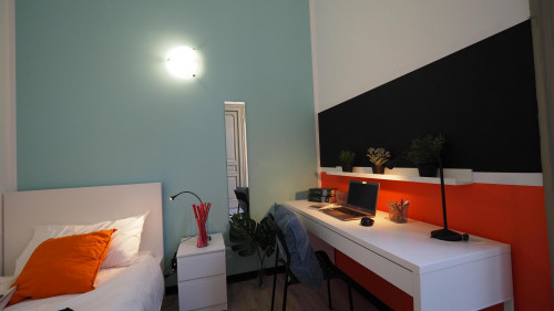 Well-lit single bedroom in the Centro neighbourhood  - Gallery -  5