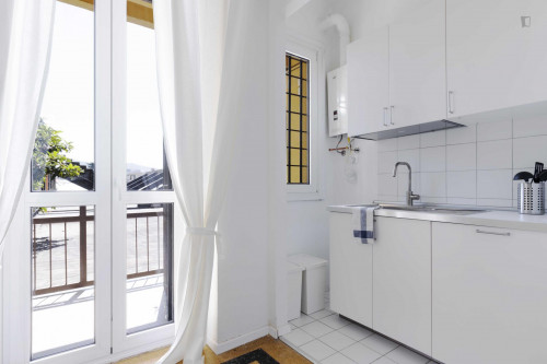 Spacious double bedroom in Crocetta - Gallery - 5