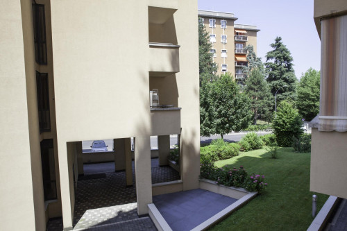 Cool-looking 1-bedroom apartment in Foscherara