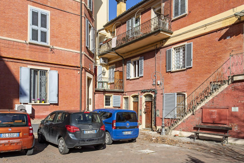 Nice single bedroom with private bathroom close to city centre