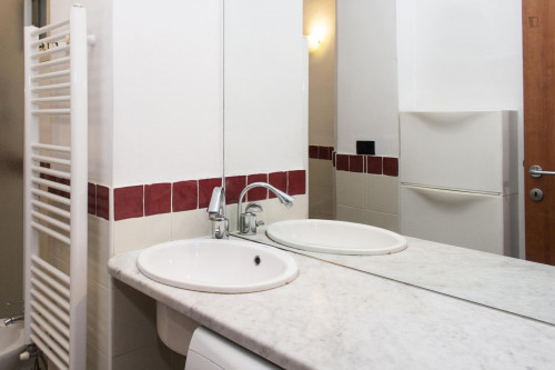 Comfy 1-bedroom flat strategically located near universities