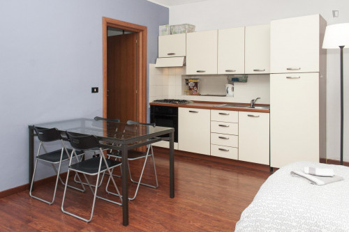 Comfy 1-bedroom flat strategically located near universities - Gallery - 13