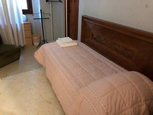 Cozy Single Bedroom With Private Bathroom Close to the center of Florence  - Gallery -  1