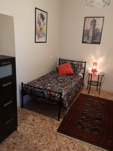 Cosy single bedroom in Novoli area  - Gallery -  1