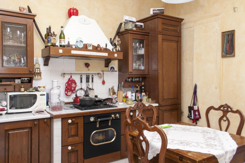 Cute single bedroom in a 3-bedroom apartment in Borgo San Paolo - Gallery - 7
