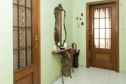 Cute single bedroom in a 3-bedroom apartment in Borgo San Paolo - Gallery - 16