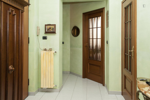 Cute single bedroom in a 3-bedroom apartment in Borgo San Paolo - Gallery - 17