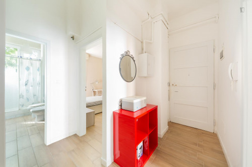 Bed in a twin bedroom, close to the Rimesse train station - Gallery - 14