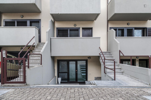 Spacious 1-bedroom apartment close to Università degli Studi di Firenze, Polo Scientifico e Tecnologico di Sesto Fiorentino - Gallery - 13