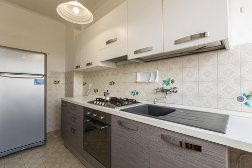 Bright single bedroom in Corticella neighbourhood - Gallery - 9