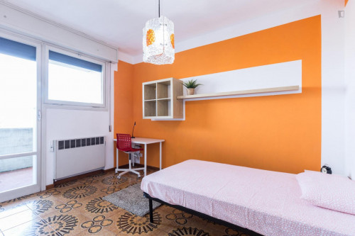 Bright Single Bedroom In Corticella Neighbourhood - 1