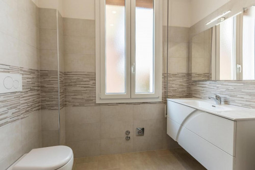 Nice single bedroom in Bolognina area - Gallery - 6