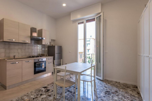 Nice single bedroom in Bolognina area - Gallery - 8