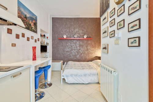 Modern studio near the Spezia metro - Gallery - 10