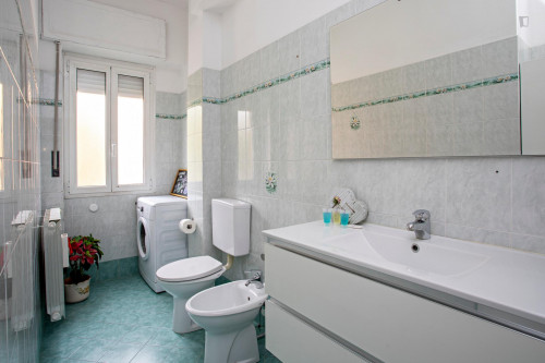Bright double bedroom in Bellaria area - Gallery - 9