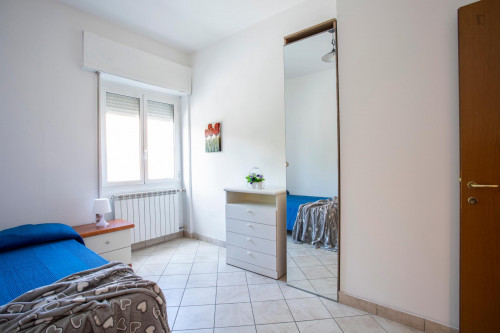 Bright double bedroom in Bellaria area