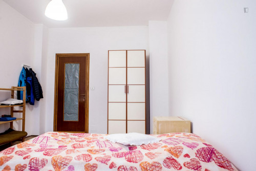 Cool double bedroom close to Politecnico di Torino  - Gallery -  2