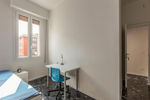Cool single bedroom in Bolognina area